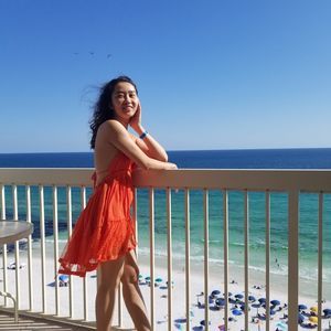 Meet your Posher, Hiển